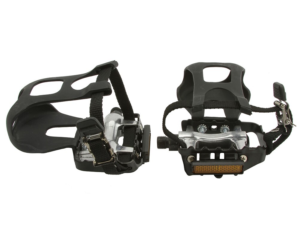 Pedals W/ Toe Clips 9/16" Black.