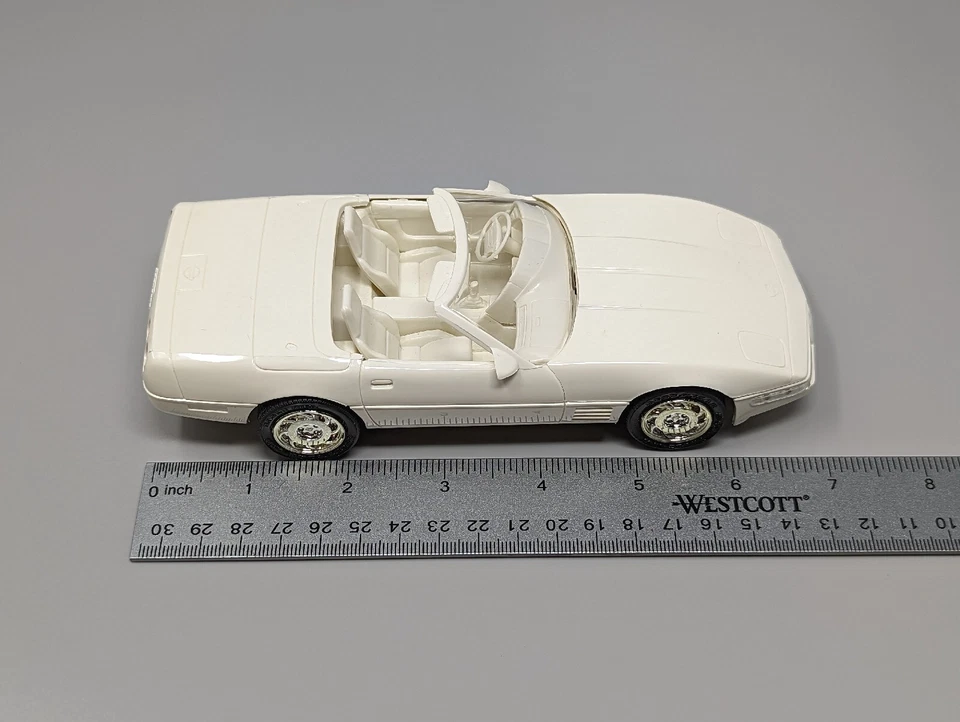 Amt Ertl 1991 Corvette Convertible 7" Plastic Dealership Promo Car 6044EP in Box - Image 3 of 4