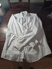 VAN HEUSEN DRESS SHIRT