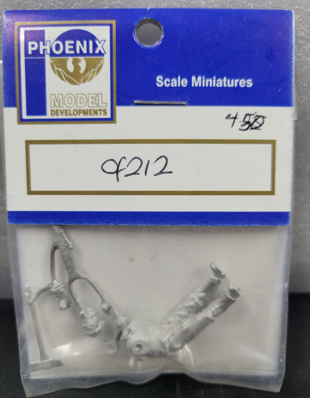 PHOENIX SCALE MINIATURES #OF212 WORKMAN WITH SLATE AXE WHITE METAL O SCALE