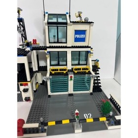 Lego City Police Headquarters #7744 from 2008!! missing 3 stickers