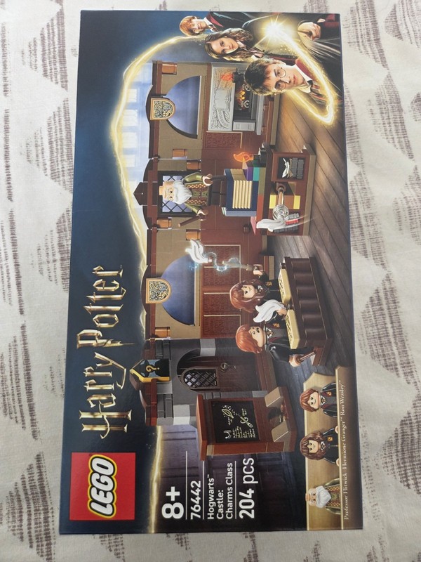 LEGO Harry Potter: Hogwarts Castle: Charms Class (76442)