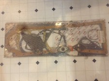 3136815r99 - A New Original Lower Engine Gasket Kit For An Ih 706, 2706 Tractors