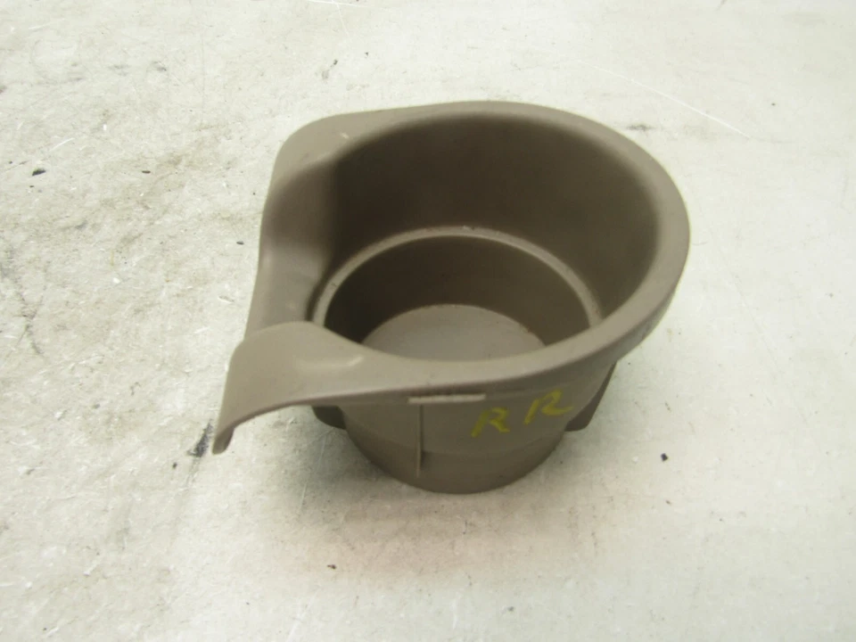 Toyota Sienna 1998-2003 conductor izquierdo trasero cuarto panel portavasos moldura OEM Foto 3 de 4