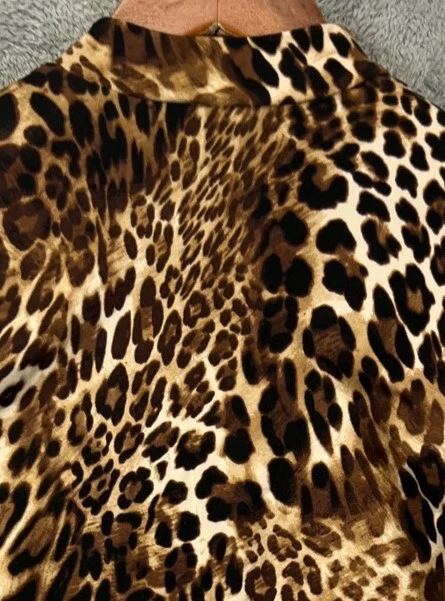 Body Charlotte Russe para mujer XS leopardo marrón cuello falso manga larga una pieza Foto 4 de 4