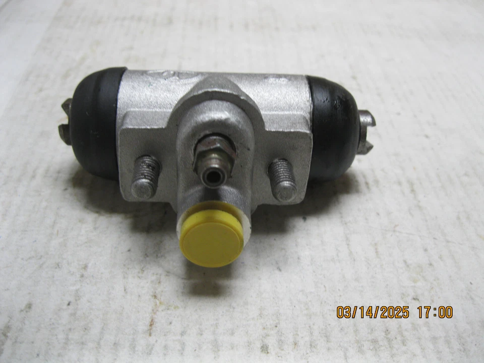 Drum Brake Wheel Cylinder-S Rear-Left/Right Bendix 33941 fits 1986 Honda Accord Foto 2 de 4