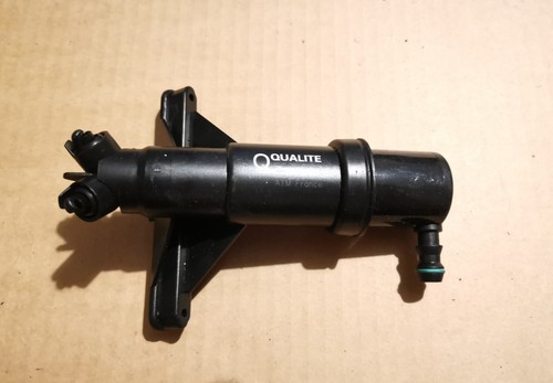 BMW E60 E61 Scheinwerferreinigungsdüse 7038415