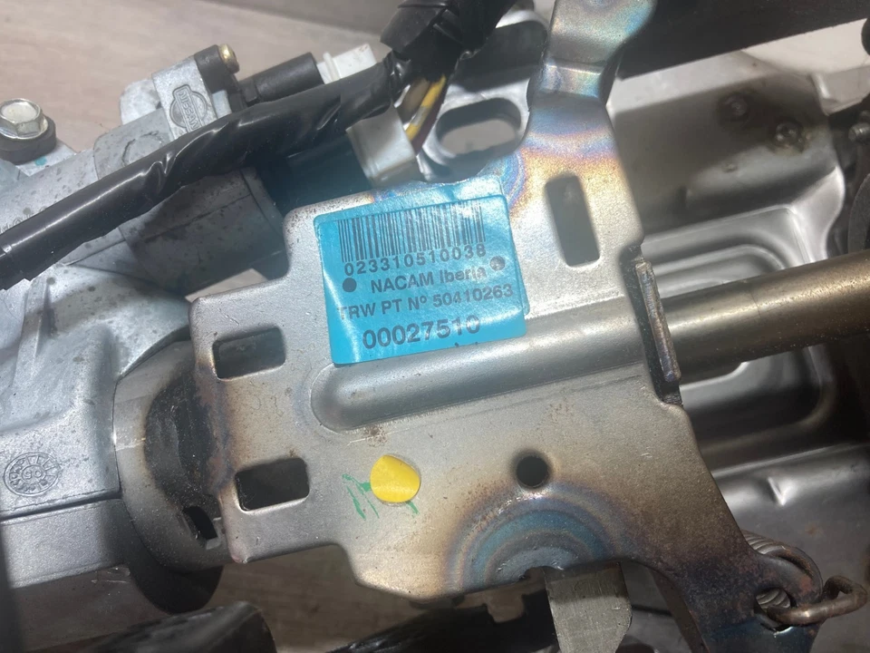 Nissan Micra 2005 columna de dirección eléctrica barril de encendido y llavero 48810BC10A Foto 2 de 4