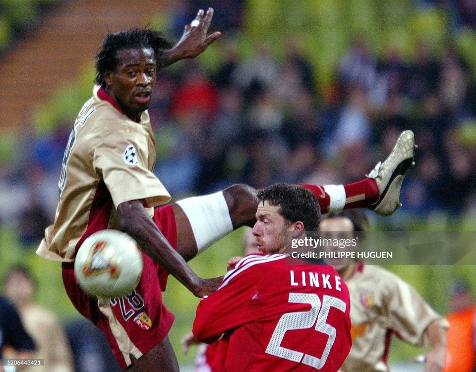 CLAUDIO PIZARRO camiseta Adidas Liga Campeones 2002 2003 trikot 02-03 BAYERN - Imagen 2 de 4
