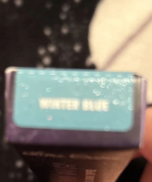 LIME CRIME DIAMANTE POLVO IRIDISCENTE BRILLO OJOS Y CEJAS TOPPER Invierno Azul Raro Foto 4 de 4