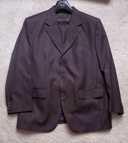 The Raymond Shop Man's Suit Three 