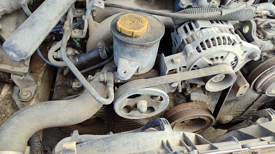 Bomba de dirección asistida postal Subaru Legacy Rhd 1997-1999 con polea OEM 2,2 L Foto 2 de 4