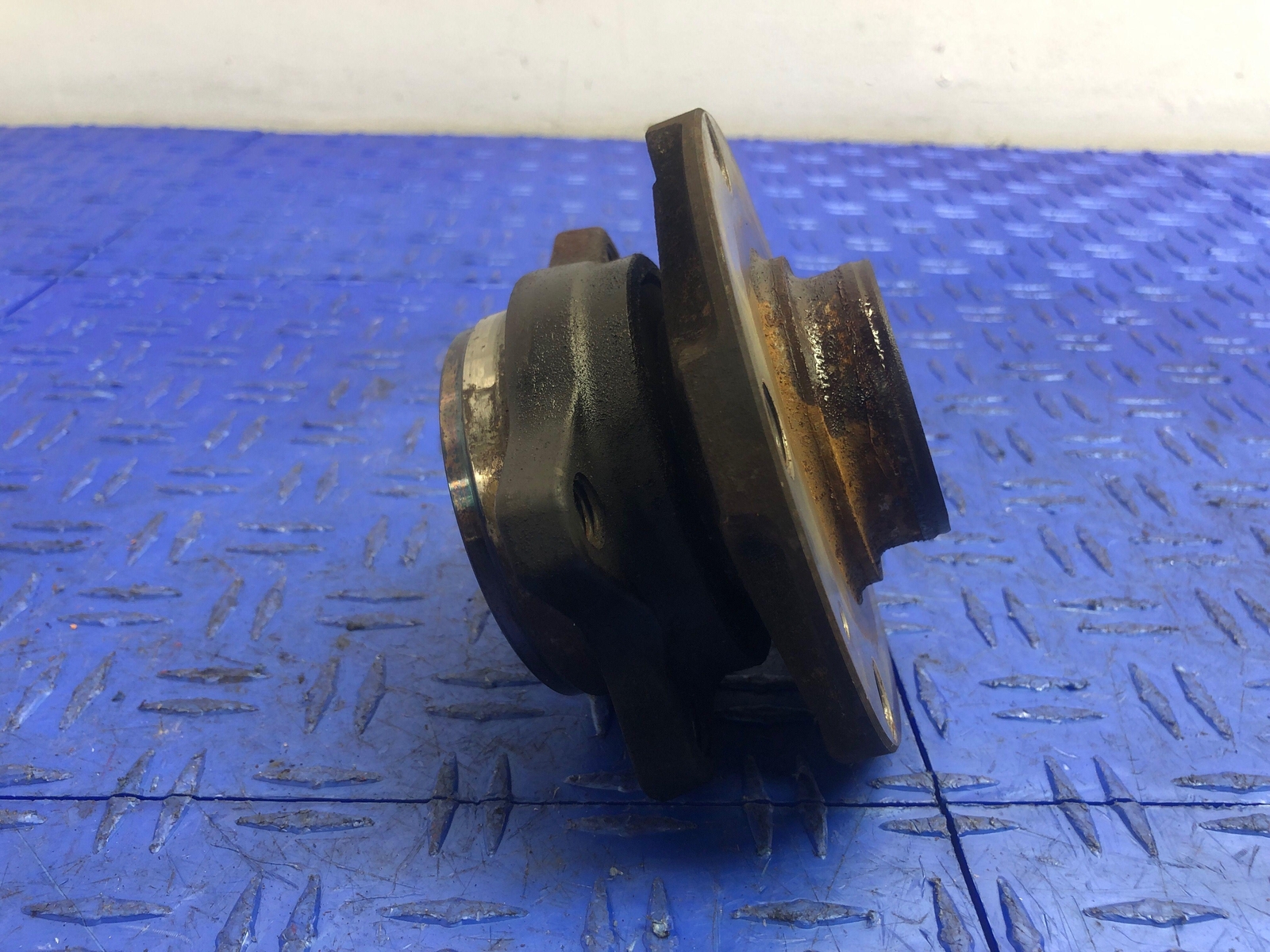 2008-2015 AUDI R8 FRONT RIGHT WHEEL BEARING HUB OEM 2010 2011 2012 2013 2014
