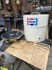 Vintage 70s Mr. Meat Smoker Portable Meat Smoker BBQ Grill Made In Dallas 16x24”