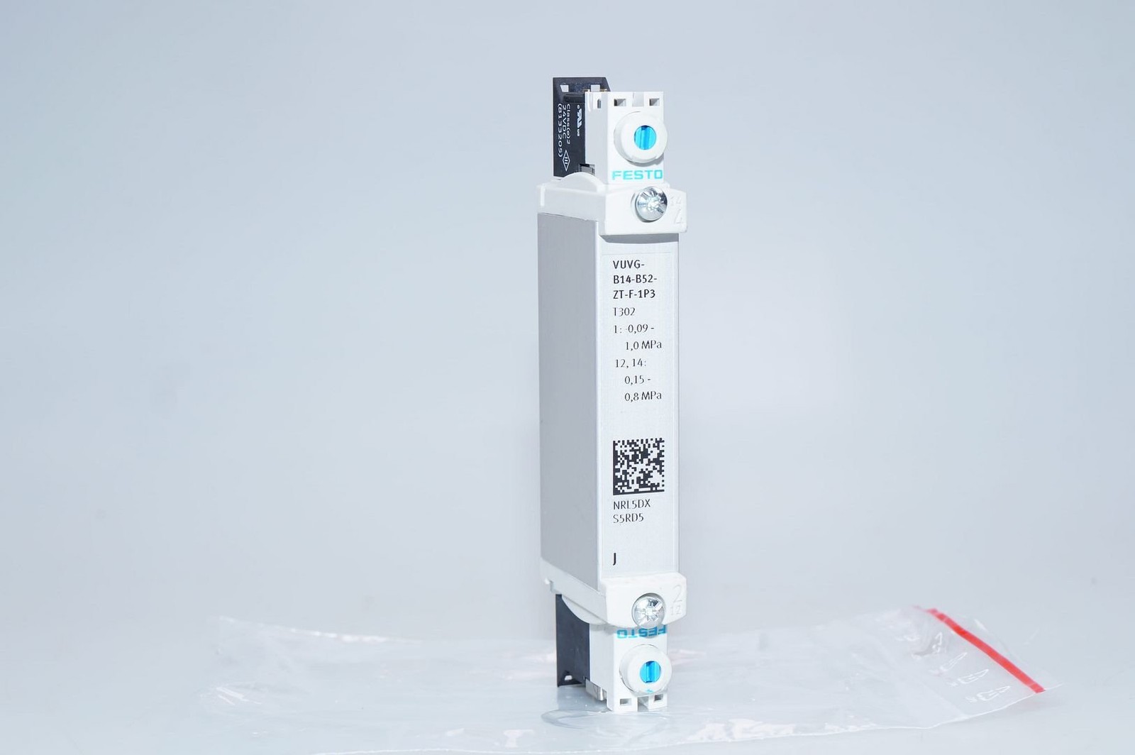FESTO VUVG-B14-B52-ZT-F-1P3 566517 Solenoid Valve