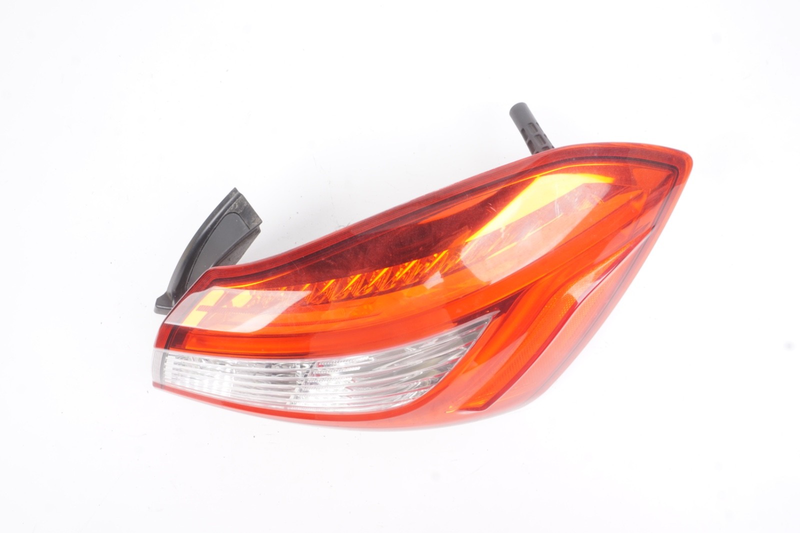 2014 - 2019 Maserati Ghibli S Q4 Rear Right Outer Tail Light Lamp Led OEM