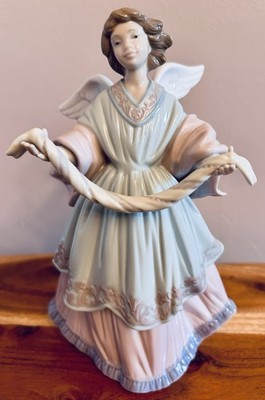 Retired Lladro Christmas TREE TOPPER 8 1/4'' Figurine JOYFUL OFFERING ANGEL #6125