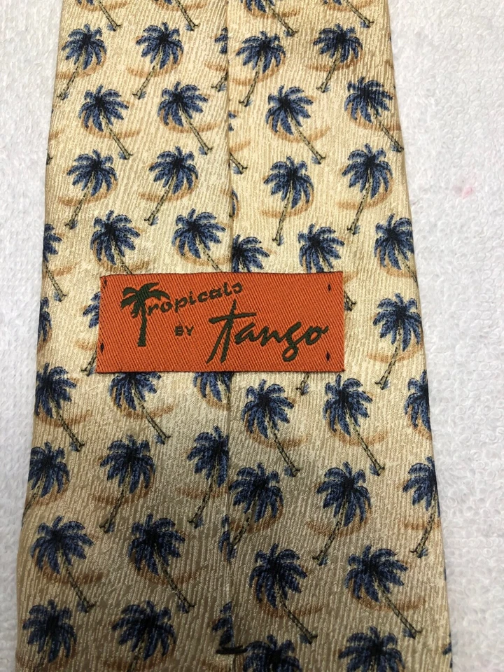 TANGO MENS TIE YELLOW WITH BLUE PALM TREES 3.75 X 60 Foto 4 de 4