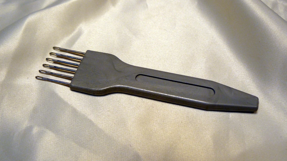 POINÇON 6 AIGUILLES CHAS POUR MACHINES A TRICOTER