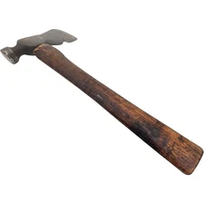 Vintage PLUMB USA Carpenter Roofing Axe Hatchet Hammer Old Tool w/ Nail Puller