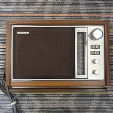 VINTAGE SONY FM/AM 2 BANDS RADIO MODEL: ICF-9740W