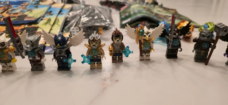 Huge Lot Of LEGO Chima Minifigures & Builds – Read Description For Details - Image 3 of 4