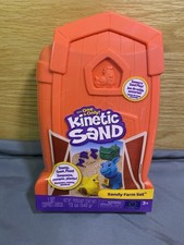 Kinetic Sand, Sandy Farm Set with 12oz Play Sand, 6 Tools  Molds, Reusable Barn
