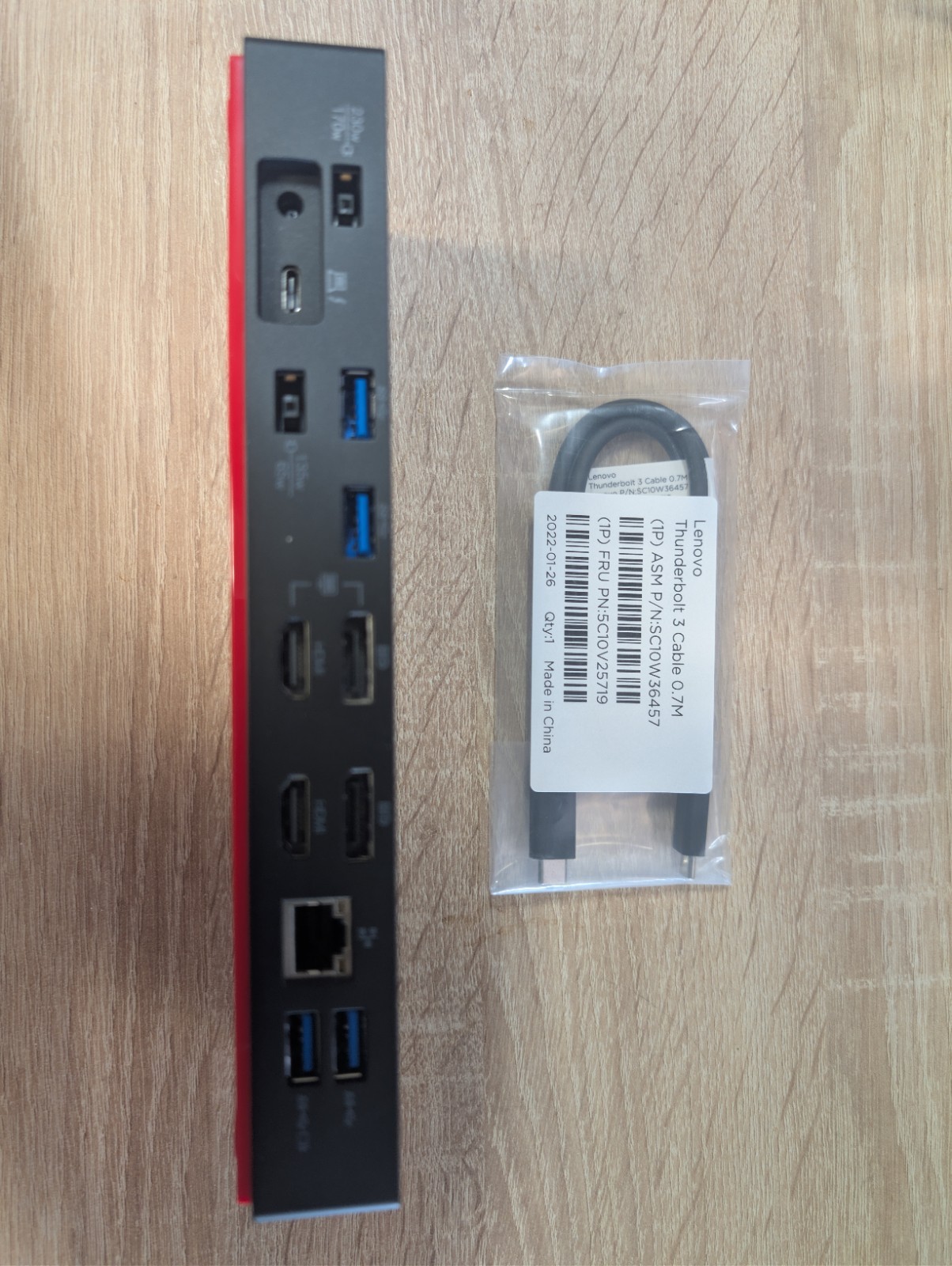 Docking Station Lenovo Thinkpad Thunderbolt 3 Gen 2 réplicateur de ports 40AN0135EU PC - 4