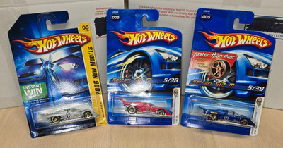 6-26 Lot of 3 HOT WHEELS 2006 Versions #5 Ferrari 512 M First Editions FTE