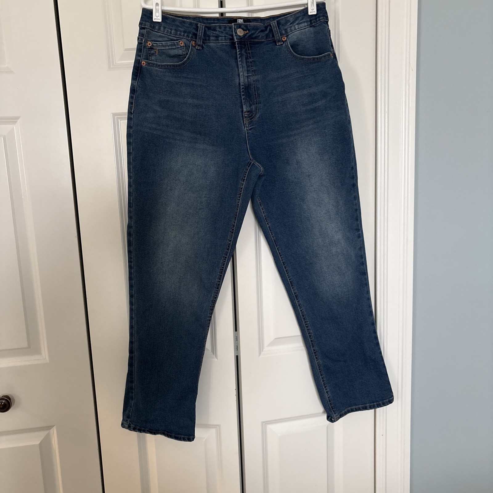 Frye Women's Dark Blue Straight Jeans Amari Wash 12/31