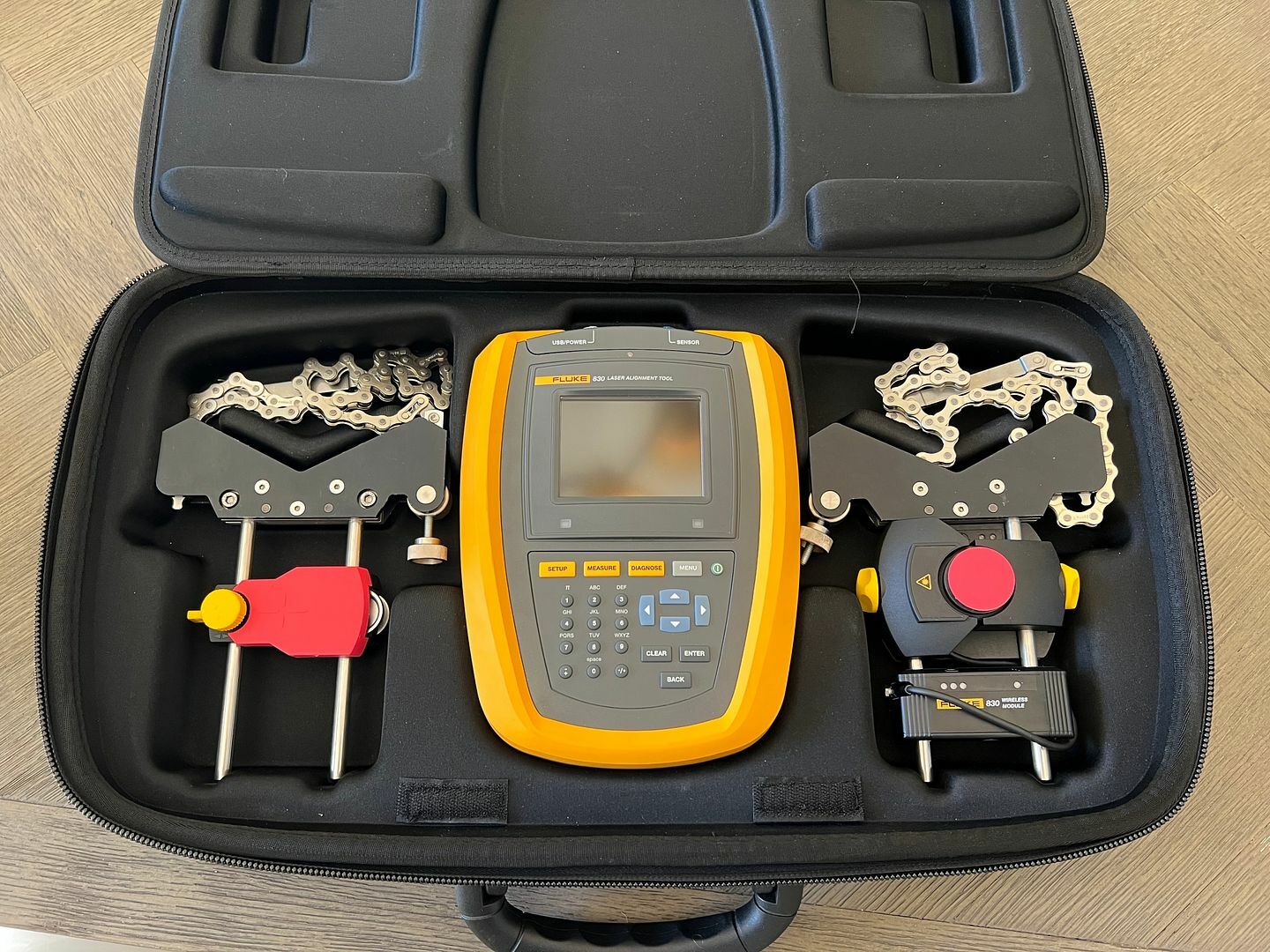 Fluke 830 Laser Shaft Alignment Tool w/ All Standard Accessories Pristine! eBay