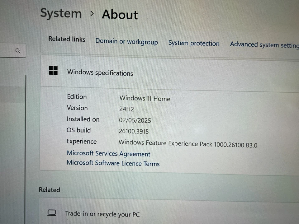 Lenovo Yoga 510-14ISK 2-in-1 Touchscreen Ram 4GB SSD 128GB Windows 10 Laptop - Image 4 of 4