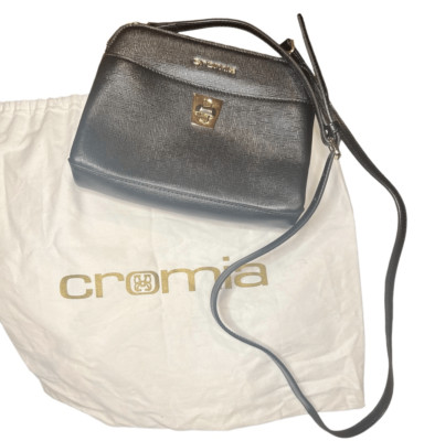 Cromia Black Textured Leather Crossbody with Dustbag Excellent Condition
