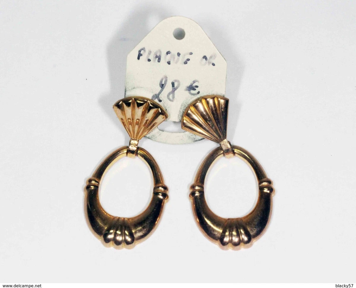 Paire de Boucle d’oreille modèle Illustre en cristal de Baccarat