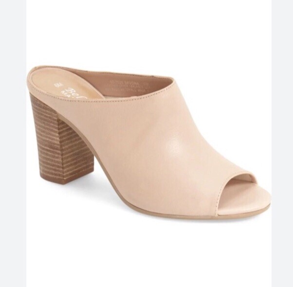 Bella Vita Savona Leather Tan Block Heel Open Toe Mule Sandals Shoes 10