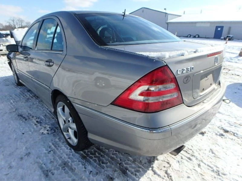 Carrier 203 Type Rear C230 Fits 03-05 MERCEDES C-CLASS 387059 - Image 3 of 4
