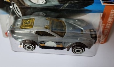2025 Hot Wheels El Segundo Ralley in 1:64 # HYW58 HW Super Spotrs Car Italiener