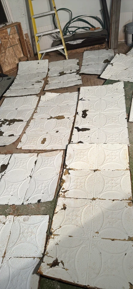 "Azulejos de techo antiguos de 24"" X 48"" estaño/metal rescatados años 1900" Foto 4 de 4