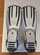 MARES Avanti Quattro Plus White Regular Open Heel Scuba Diving  Snorkeling Fins