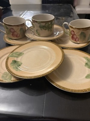 the PTS International Interiors Newbury stoneware collection 6 plates and 3 mugs