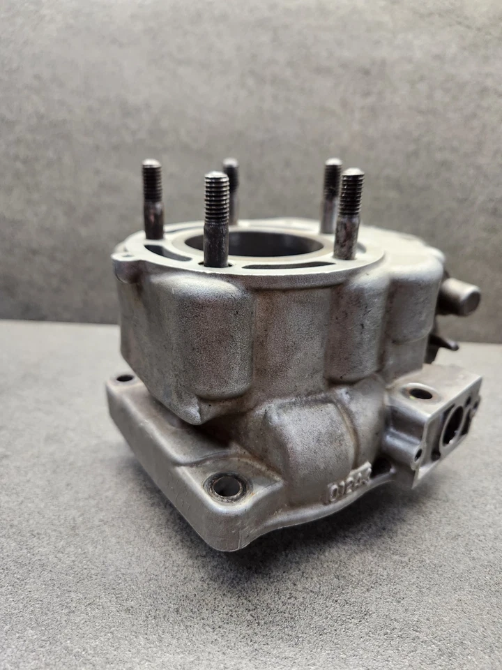 1994 KX 125 OEM  CYLINDER  KAWASAKI KX125 Foto 2 de 4
