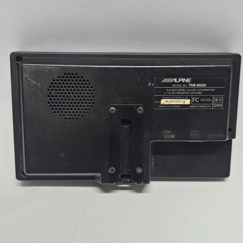 Alpine 5.8in Car Monitor TME M580 Wide Screen Video Mobile Color Screen UNTESTED - Image 4 of 4