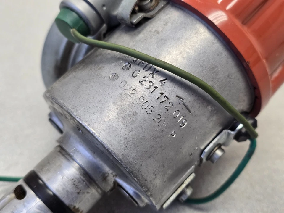 VERY NICE USED ORIGINAL BOSCH JFUX4 PORSCHE 914 1.7 IGNITION DISTRIBUTOR 226 - Image 2 of 4