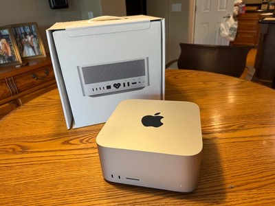 Mac Studio 2022 M1 Ultra 20-Core CPU 64-Core GPU 128GB 8TB