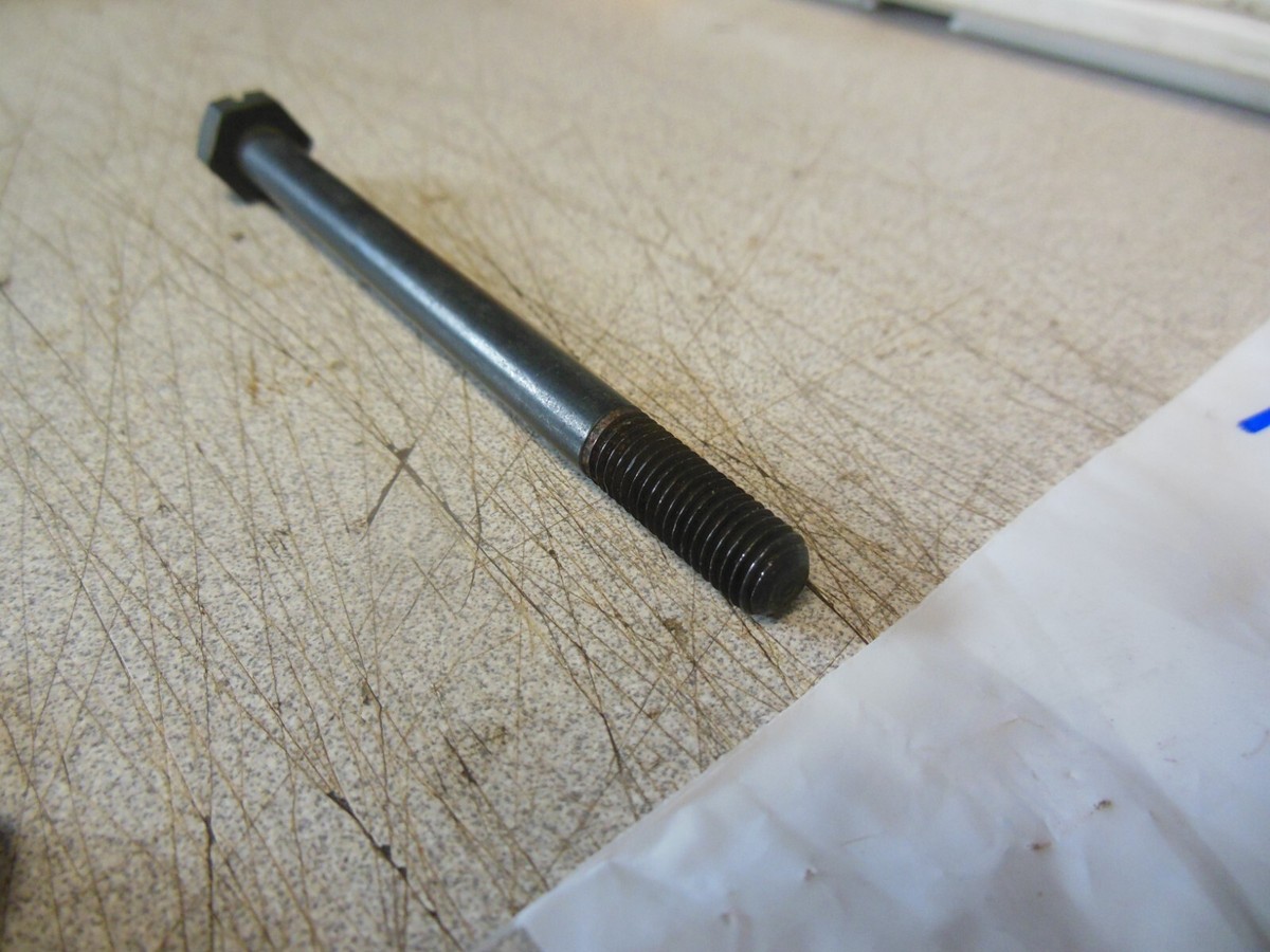 NOS Bolt Fits: Yamaha 1964-1966 YA6 1968 YCS1 1971 CS3 1972 NOS Bolt Fits: Yamaha 1964-1966 YA6 1968 YCS1 1971 CS3 1972