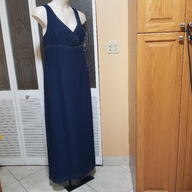 Picture 3 of 12