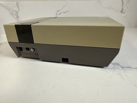 NES Nintendo Console, 2 Controllers, Zapper, 5 Game Bundle Lot New 72 Pin Tested