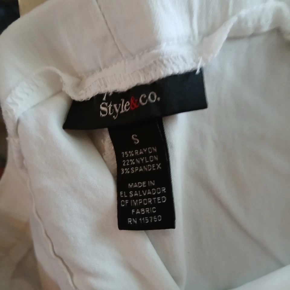 Leggings Capri Feminina Style & Co Branca Cintura Média Perna Pequena Apertada - Imagem 2 de 4