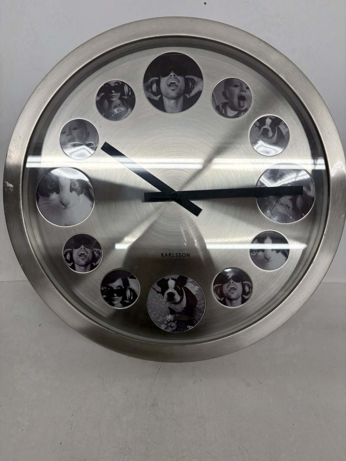 Karlsson Picture Wall Clock16”Round. Put Your Own Family Picture In”tested Works