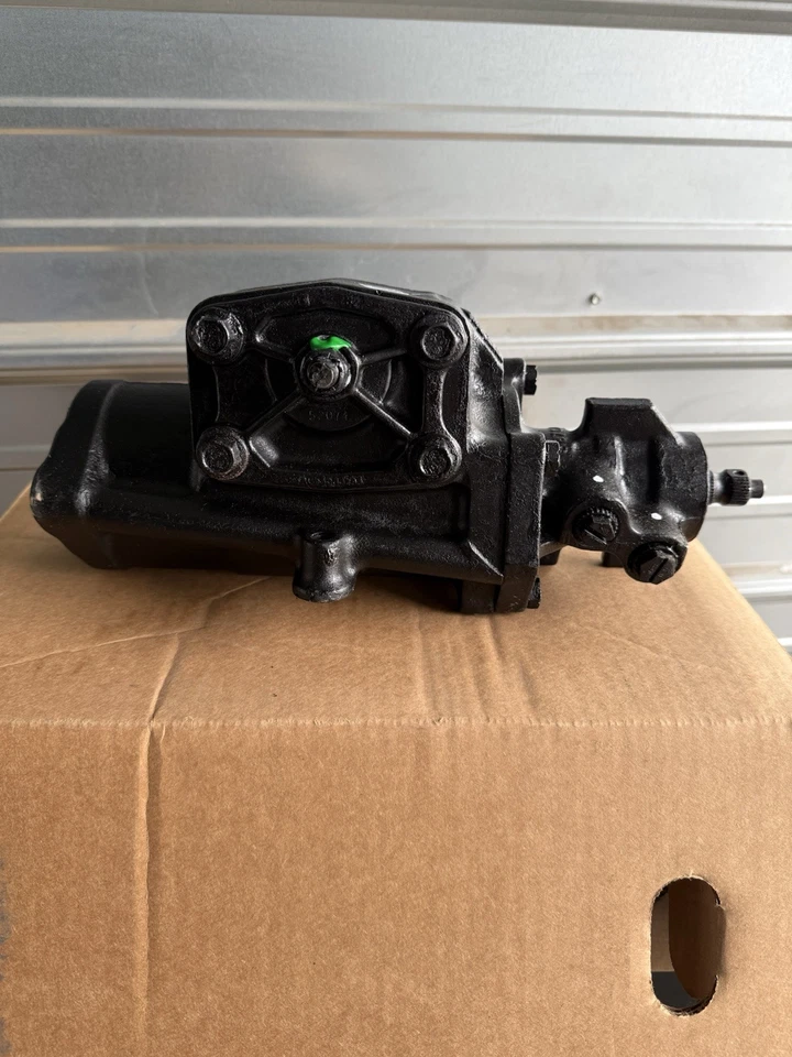 Engranaje de dirección remanufacturado Cardone OEM 27-6565 para modelos seleccionados de Ford 97-04 Foto 2 de 4